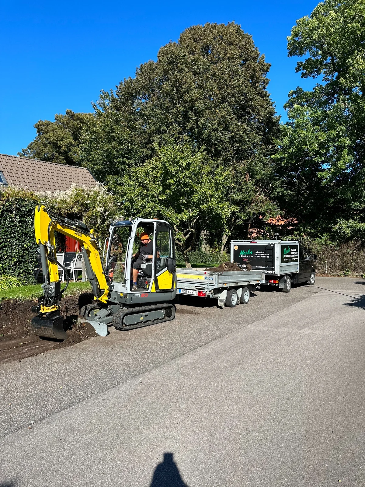 Marko Bygg & Sten excavator and work vehicles